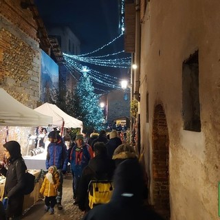 Eventi natalizi nel biellese: Al via “Il Borgo di Babbo Natale” a Candelo