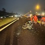 Terribile incidente sulla tangenziale nord: due persone ferite, motociclista in gravi condizioni