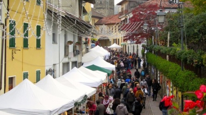 Il Mercatino degli Angeli di Sordevolo (Biella), apre la rassegna degli eventi Natalizi