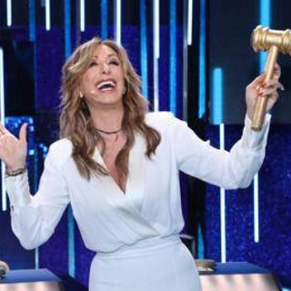 Verissimo, Sabrina Salerno chi è: la showgirl ospite oggi 9 febbraio di Silvia Toffanin