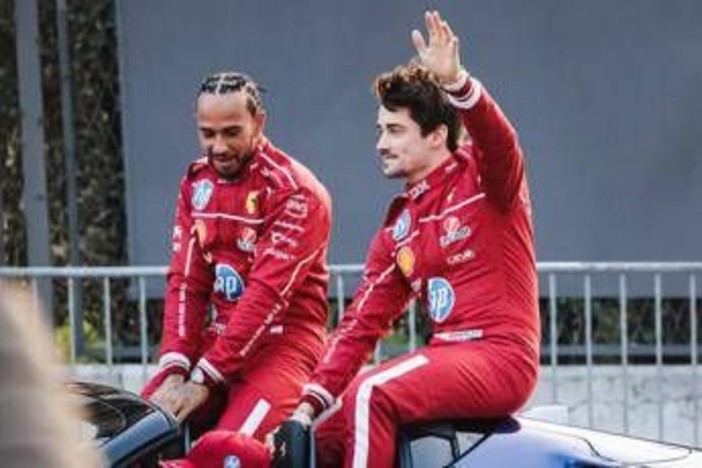 Ferrari, la gag tra Hamilton e Leclerc: &quot;Ti dico cosa faremo in Australia&quot; - Video