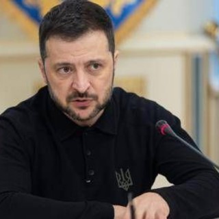 Ucraina, Zelensky gioca il jolly 'terre rare'. Putin prepara nuovo attacco